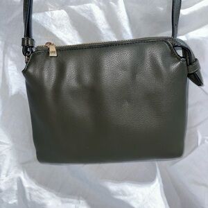 Elegant Olive Green Leather Shoulder Bag